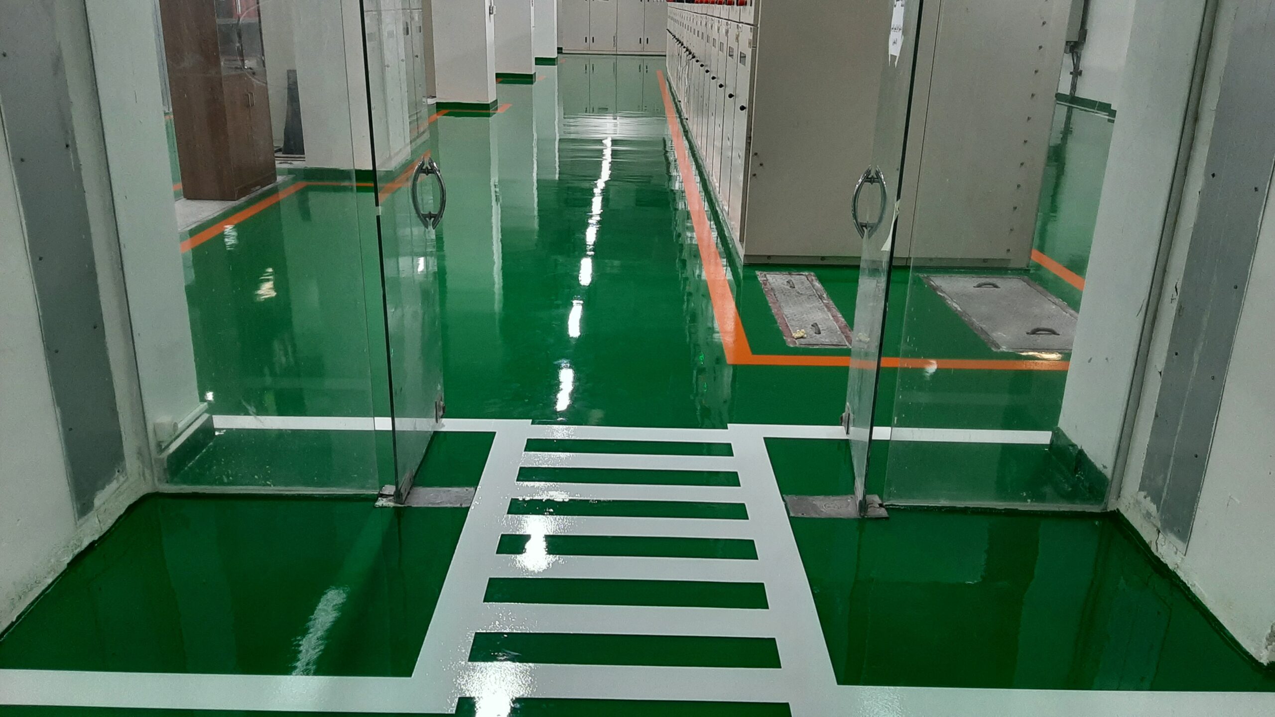 کفپوش آنتی استاتیک